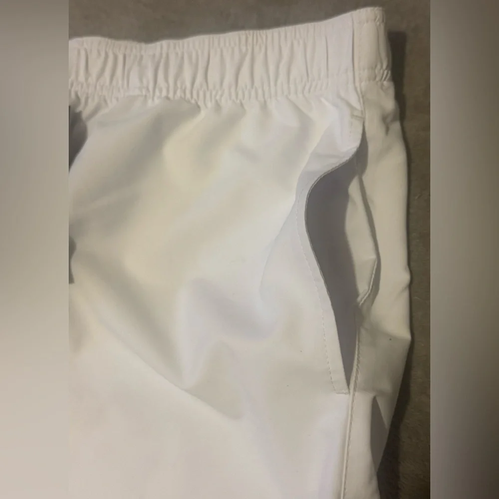 J. Lindeberg Preston Shorts Men's LARGE New Nwt WHITE TENNIS PICKLEBALL